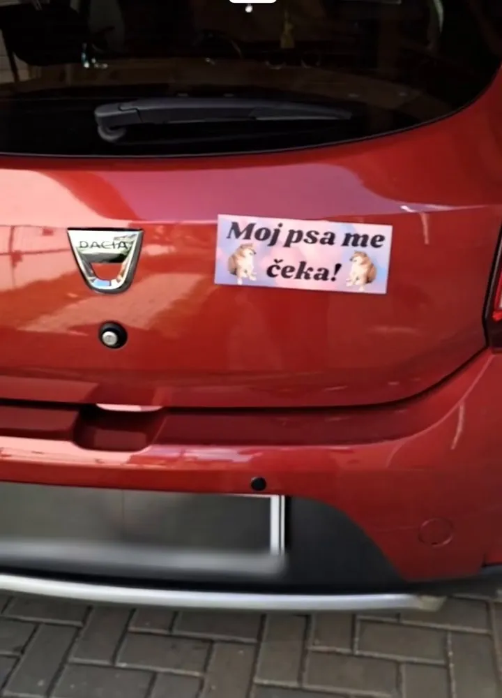 Magnetna nalepnica za auto: Moj psa me čeka!